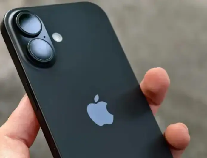 iPhone खरीदने वालों को झटका! Apple ने चुपचाप बदला डिस्काउंट सिस्टम, पुराने मॉडल महंगे हो जाएंगे