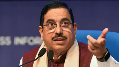 कांग्रेस शासित राज्यों में बढ़ रहे लव जिहाद के मामले, प्रह्लाद जोशी का बड़ा आरोप